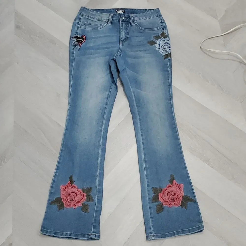 VENUS Women’s Bootcut Embroidered Floral Jeans Size 6